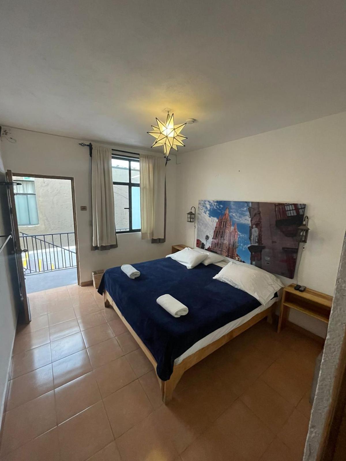 סאן מיגל דה אלנדה La Catrina Hostel מראה חיצוני תמונה
