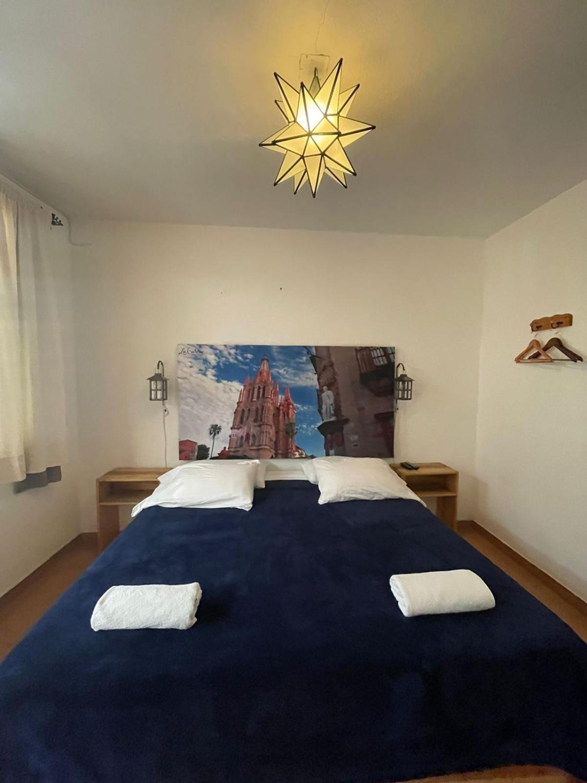 סאן מיגל דה אלנדה La Catrina Hostel מראה חיצוני תמונה