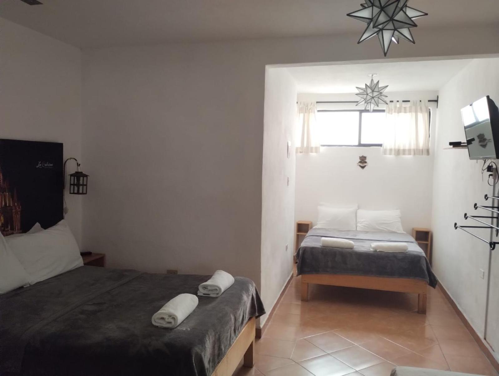 סאן מיגל דה אלנדה La Catrina Hostel מראה חיצוני תמונה