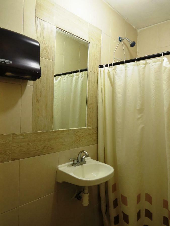 סאן מיגל דה אלנדה La Catrina Hostel מראה חיצוני תמונה